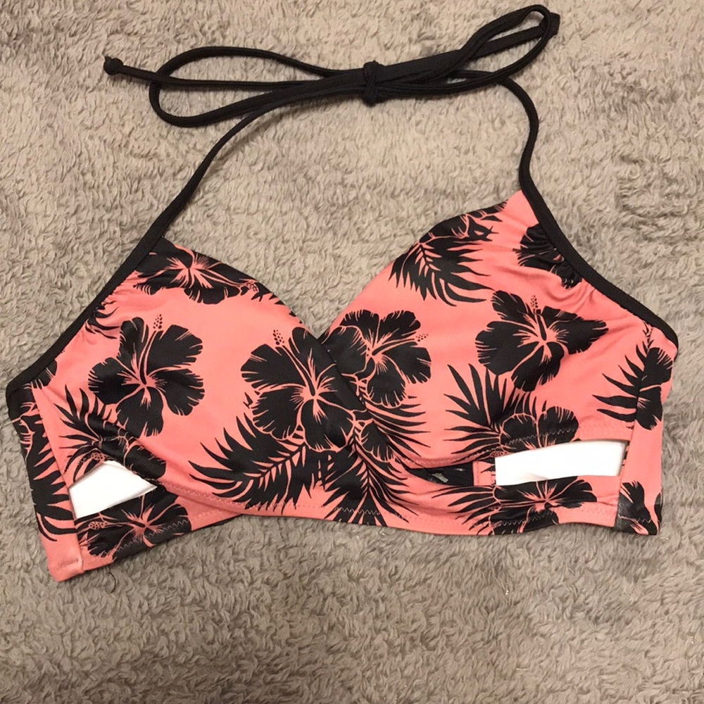 Pink bikini top